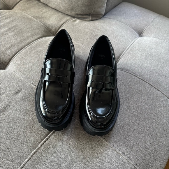 Zara Women Black Loafers - Picture 2 of 5